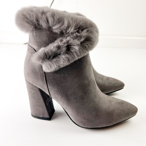 Azura Bootie Womens size 6 Janesa Grey Ankle Boots Faux Fur Micro Suede - Picture 6 of 13